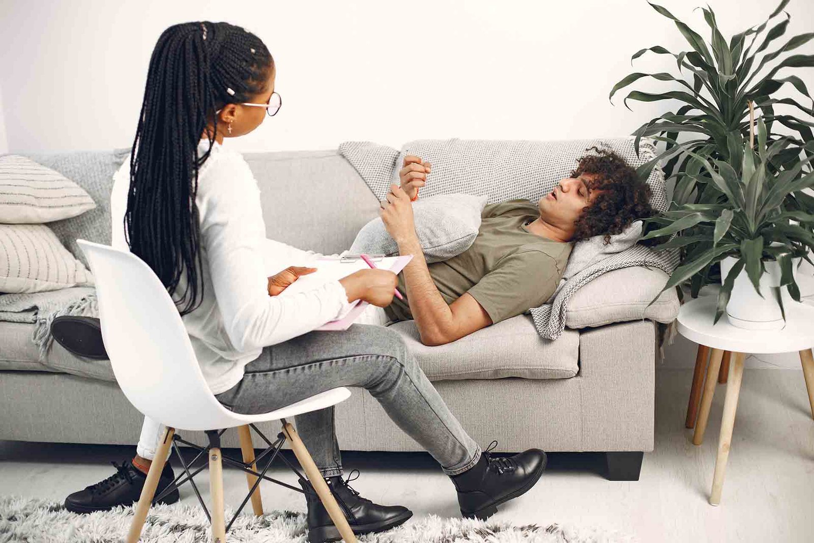 How Therapy Can Help You Manage Stress and Anxiety Effectively